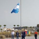 La Bandera Blava ja oneja a la platja de les Marines