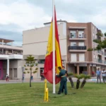 NULES COMMEMORA EL DIA DE LA FESTA NACIONAL AMB LA HISSADA DE LA BANDERA D’ESPANYA