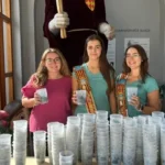 NULES REPARTE MILES DE VASOS PARA PROMOCIONAR SUS FIESTAS