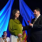 MERCÉ ESTRELA TENA GANA LA FLOR NATURAL DE LOS LXXI JOCS FLORALS VILA DE NULES