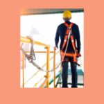 ELS ALUMNES D'OBRA ENCAREN LA RECTA FINAL AMB EL MÒDUL DE RISCOS LABORALS A LA CONSTRUCCIÓ