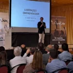 ALBERT RIVERA DONA SUPORT ALS EMPRESARIS DEL MUNICIPI DE NULES