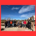 LOS ALUMNOS DEL IES GILABERT DE CENTELLES VISITAN EL LABERINTO VEGETAL ECOLÓGICO