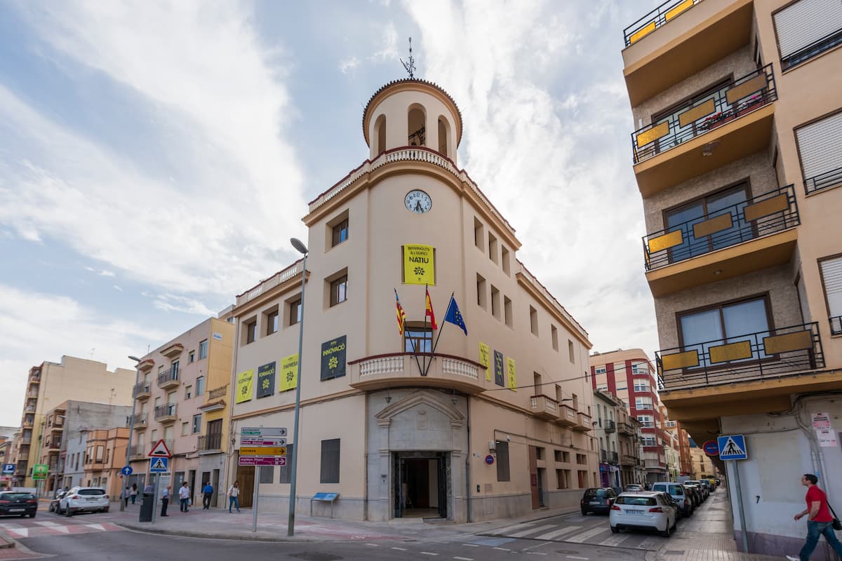 EDIFICI ANTIGA CAMBRA AGRÀRIA-NATIU