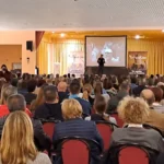 TONI NADAL AGLUTINA A CENTENARES DE PERSONAS EN LA ÚLTIMA CONFERENCIA DEL CICLO ÁGORA NULES