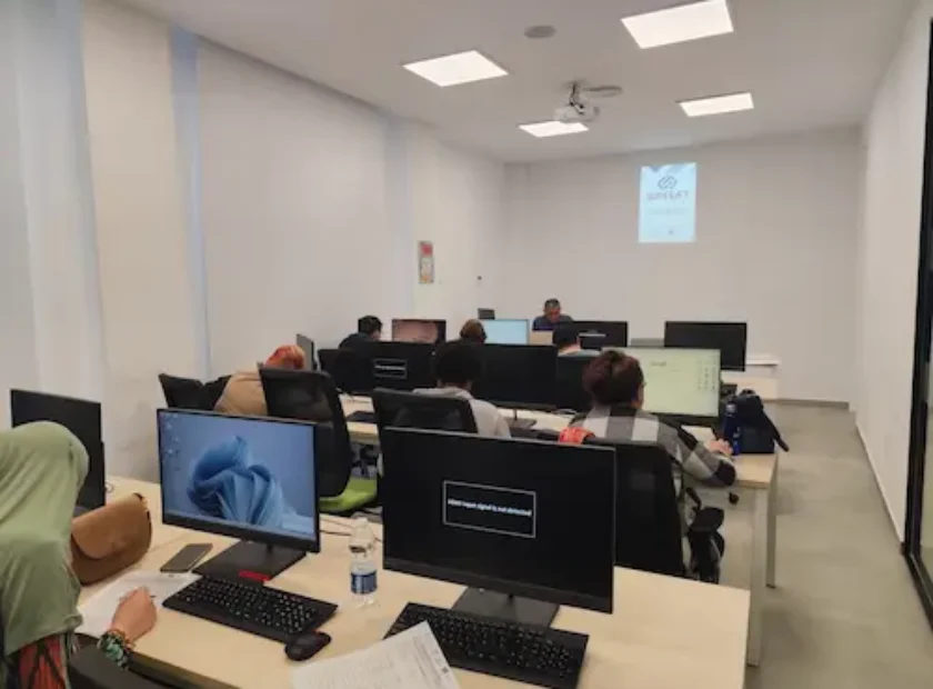 foto adecco buscar en internet