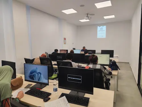 foto adecco buscar en internet