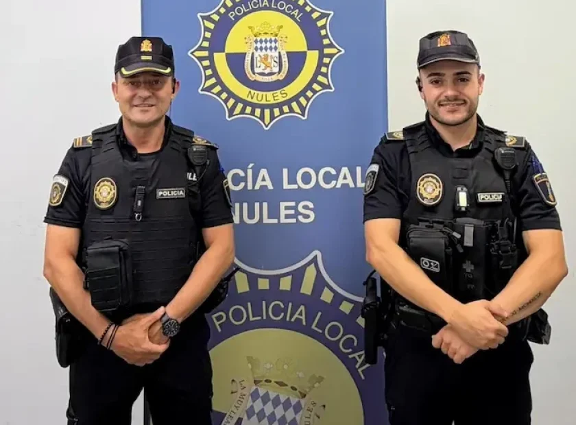AGENTS POLICIA LOCAL NULES HAN SALVAT UN HOME